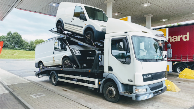 TC and Sons recovery truck